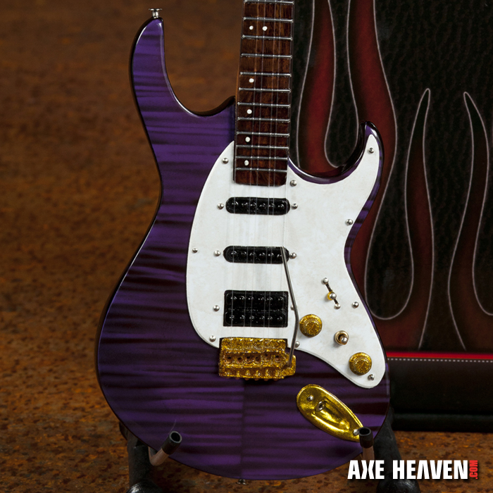 AXE HEAVEN® Exclusive Artist: Eric Mantel – AXE HEAVEN Miniature