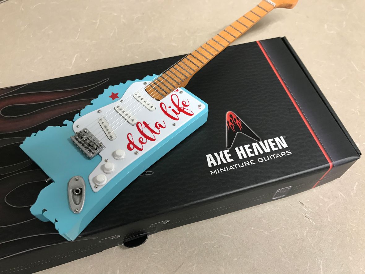 Delta Life Custom Shape Mini Guitar by AXE HEAVEN&reg;