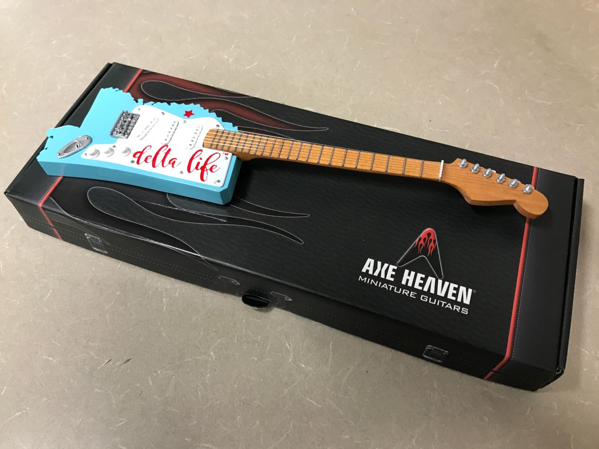 Delta Life Custom Shape Mini Guitar by AXE HEAVEN&reg;