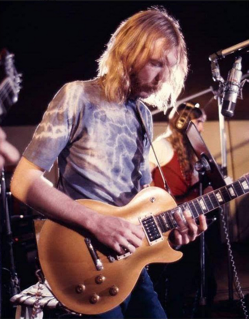 Duane Allman Plays His 1957 Gibson Les Paul Goldtop
